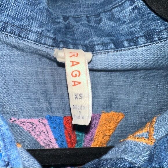 Raga Desert Tribe Embroidered Back Denim Shirt sz xs - Picture 3 of 9